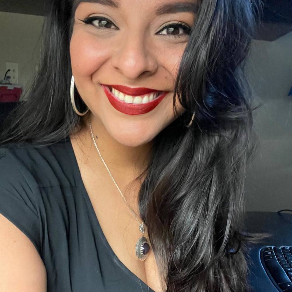 Meet your Posher, Carla